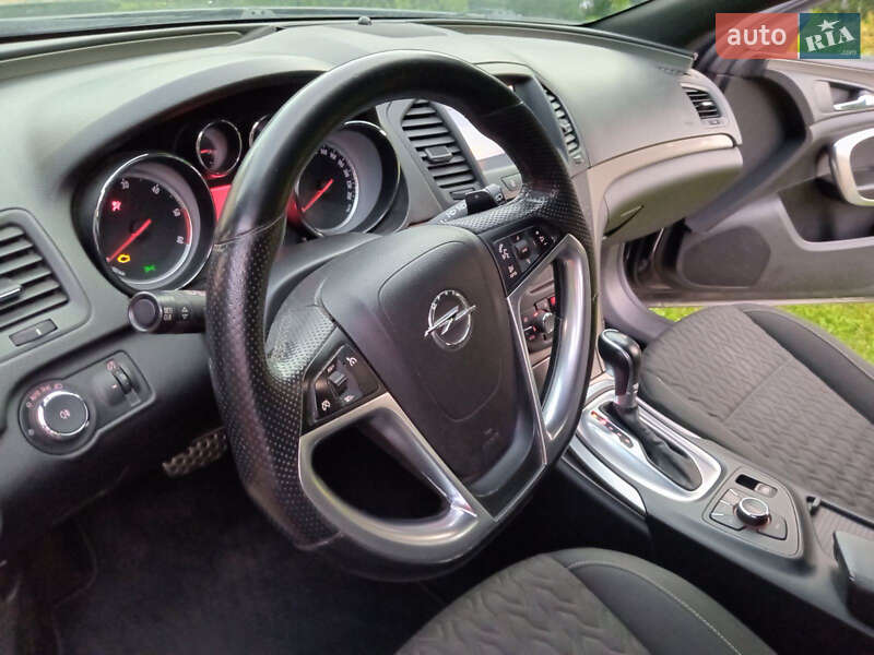 Універсал Opel Insignia 2013 в Львові