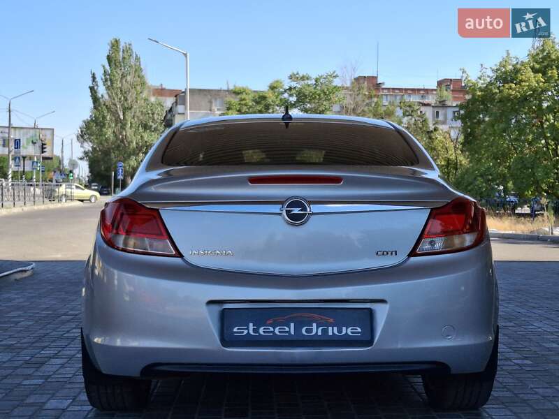 Седан Opel Insignia 2009 в Николаеве