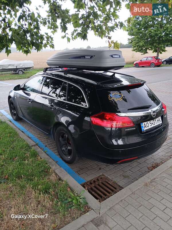 Універсал Opel Insignia 2011 в Ужгороді