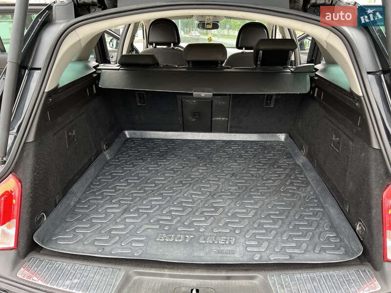 Универсал Opel Insignia 2011 в Львове