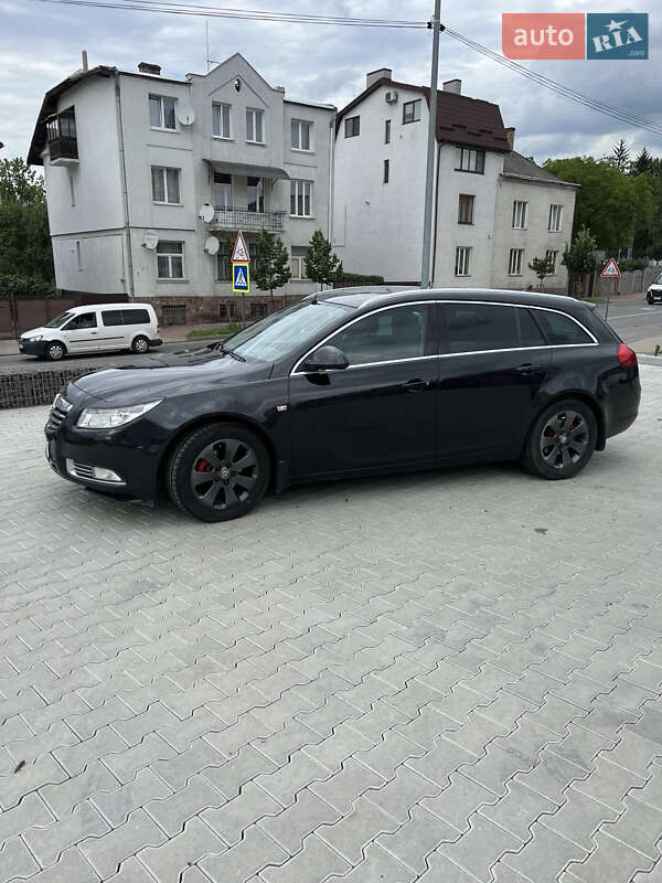 Универсал Opel Insignia 2011 в Львове