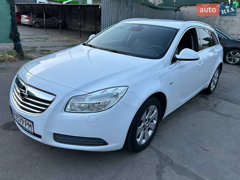 Opel Insignia 2011