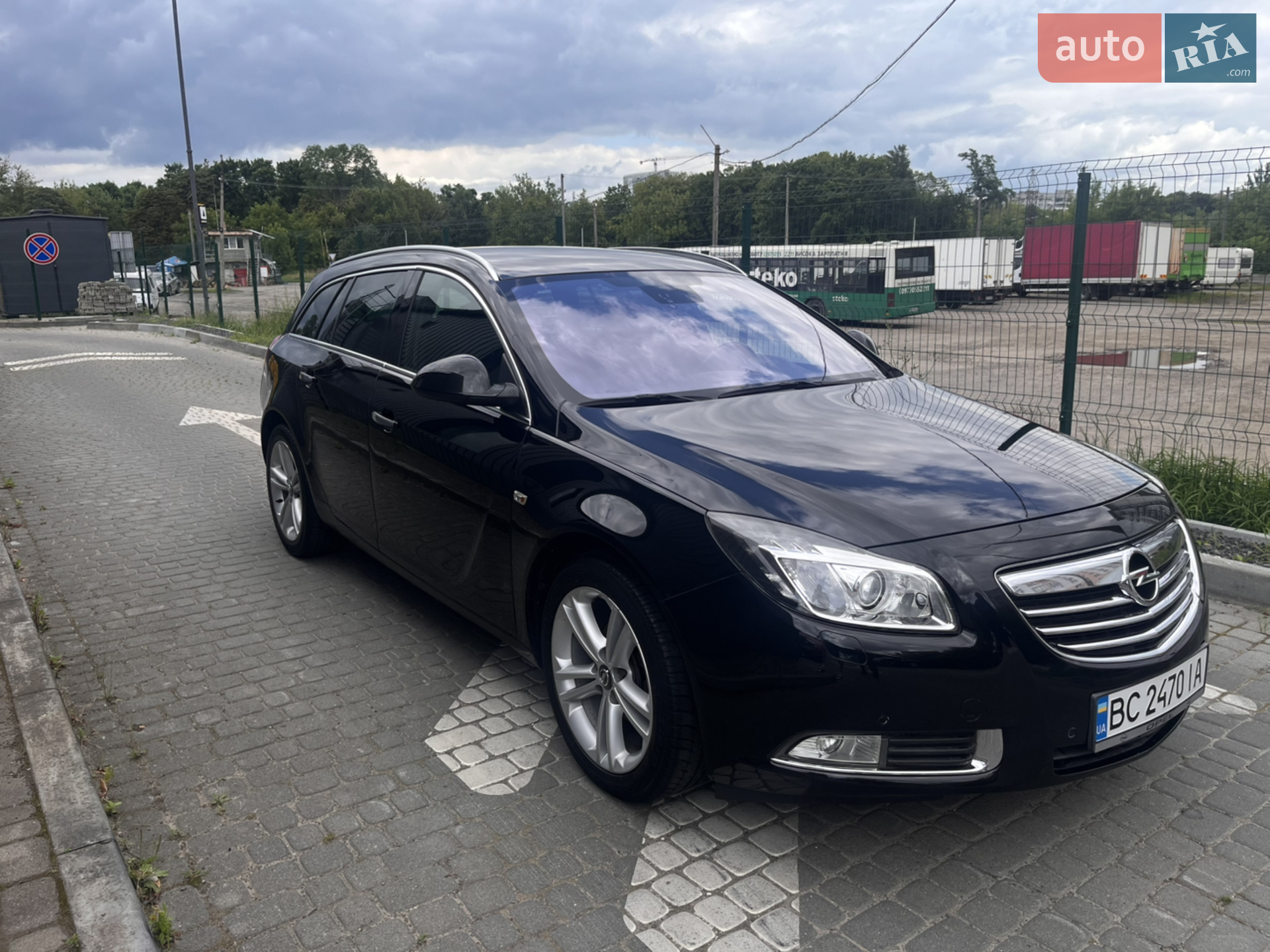 2011 Opel Insignia - фото 1