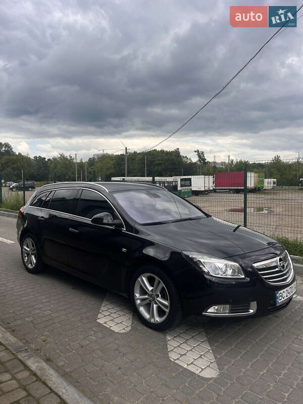 Универсал Opel Insignia 2011 в Львове