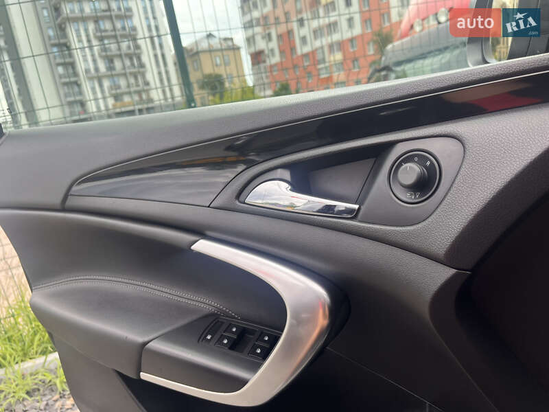 Универсал Opel Insignia 2011 в Львове