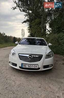Седан Opel Insignia 2011 в 