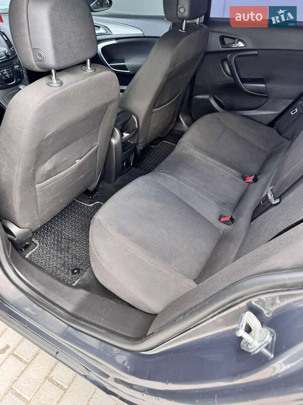 Універсал Opel Insignia 2015 в Львові