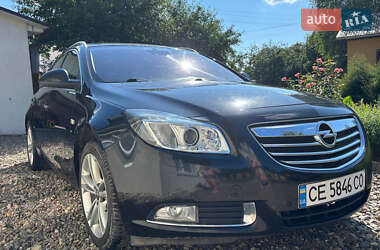 Универсал Opel Insignia 2012 в Сторожинце