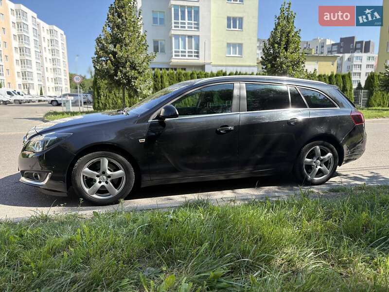 Универсал Opel Insignia 2015 в Львове