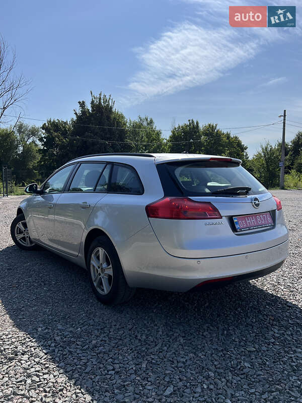 Універсал Opel Insignia 2009 в Черкасах