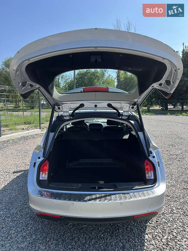 Універсал Opel Insignia 2009 в Черкасах