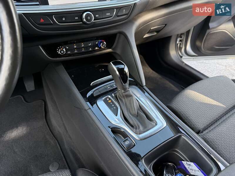 Универсал Opel Insignia 2017 в Звягеле