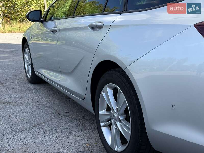 Универсал Opel Insignia 2017 в Звягеле