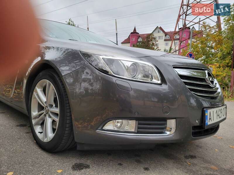 Універсал Opel Insignia 2009 в Вишгороді