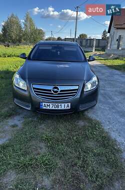 Універсал Opel Insignia 2010 в Звягелі