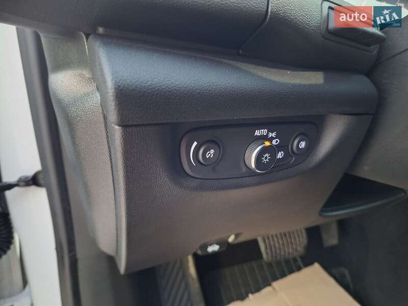 Універсал Opel Insignia 2021 в Тернополі