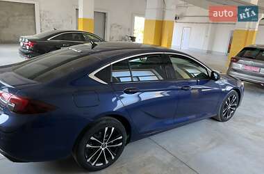 Лифтбек Opel Insignia 2020 в 