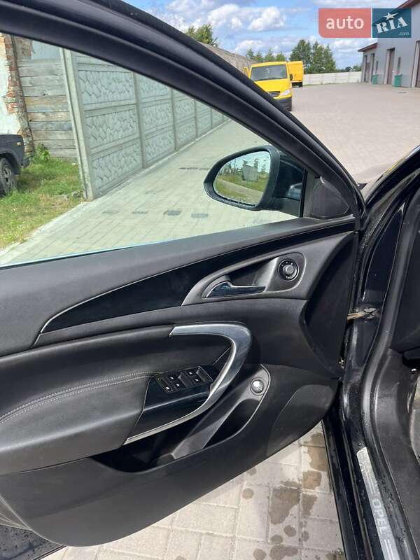Универсал Opel Insignia 2010 в Березному