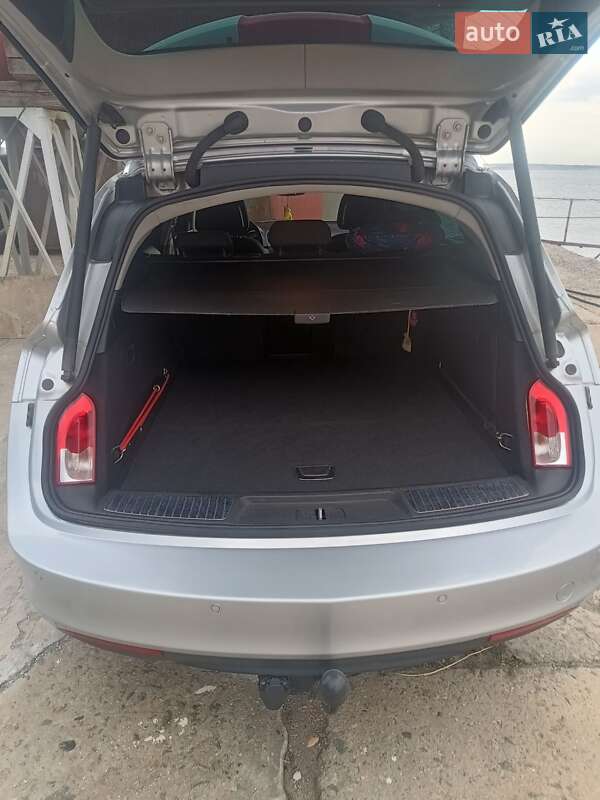 Универсал Opel Insignia 2011 в Николаеве