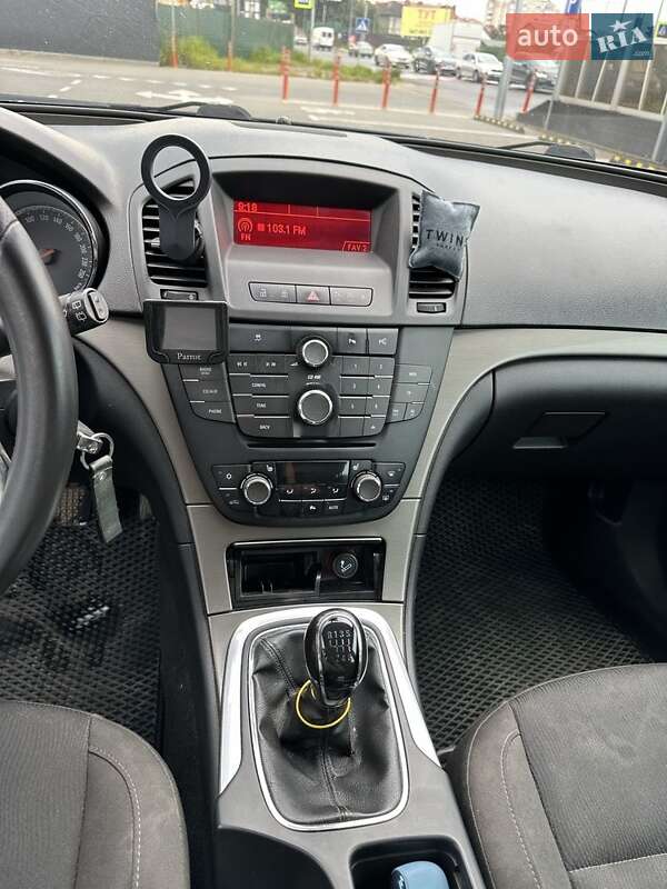Універсал Opel Insignia 2010 в Софіївській Борщагівці фото 9 Універсал Opel Insignia 2010 в Софіївській Борщагівці
