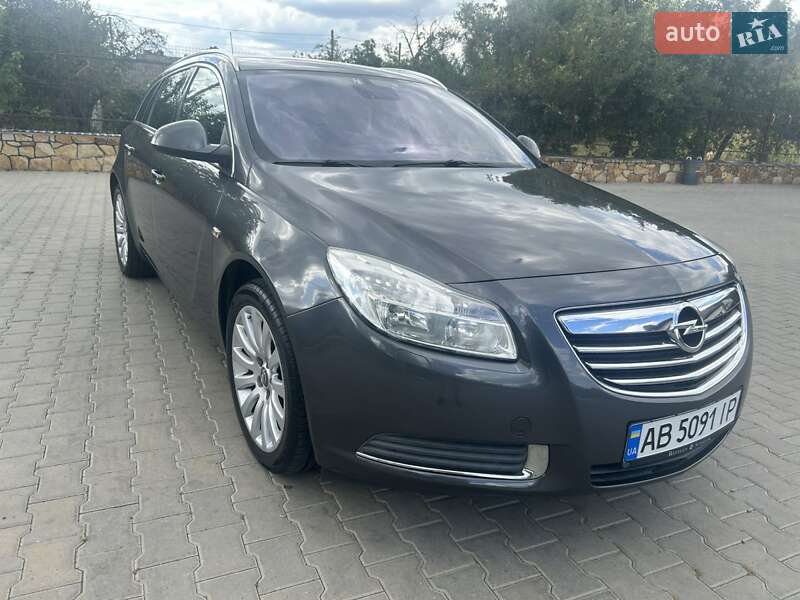 Універсал Opel Insignia 2011 в Могилів-Подільському