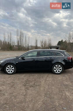 Седан Opel Insignia 2014 в 