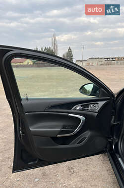 Седан Opel Insignia 2014 в 