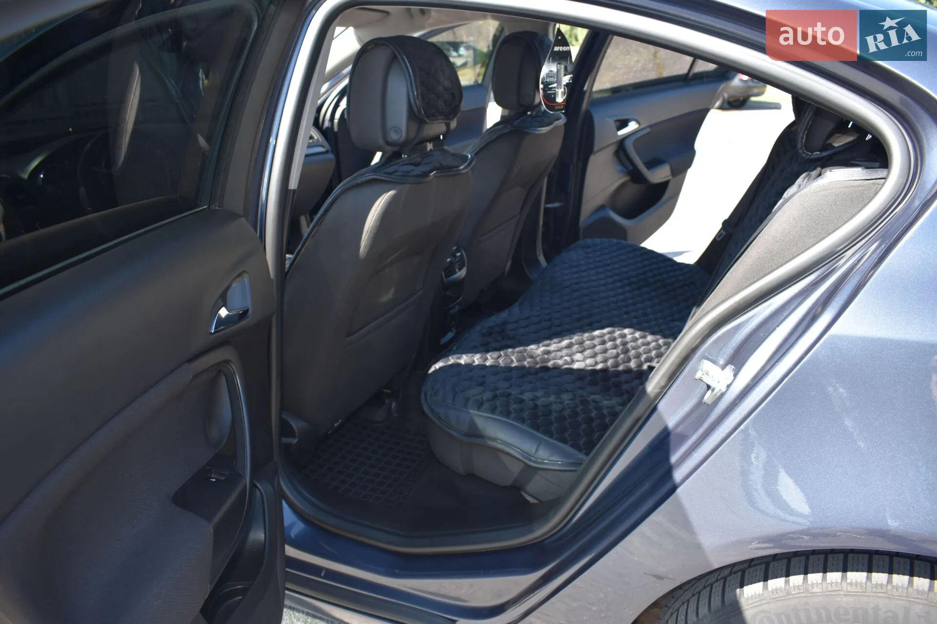 2010 Opel Insignia - мініатюра 19