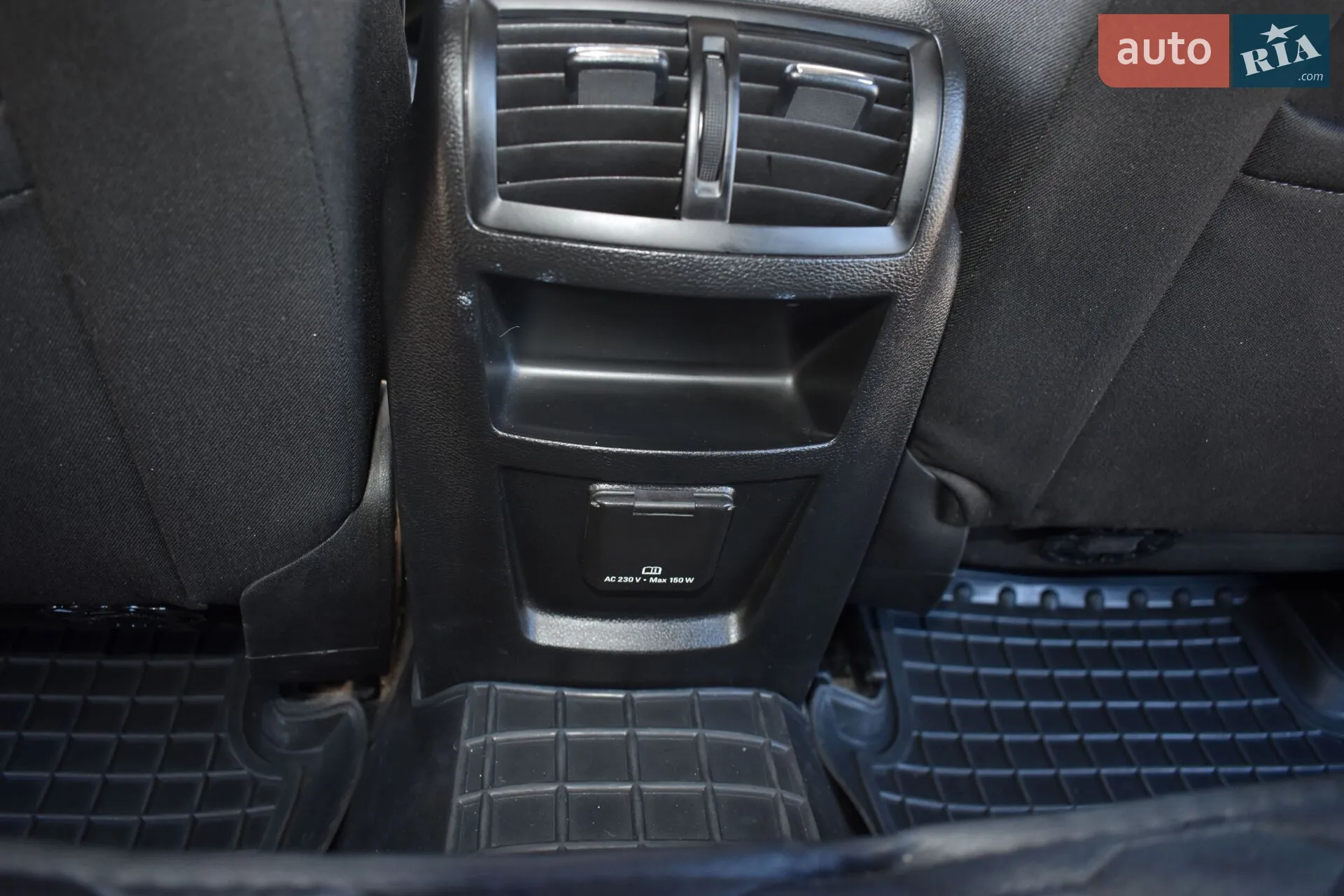 2010 Opel Insignia - мініатюра 32