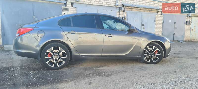 Седан Opel Insignia 2009 в Миколаєві