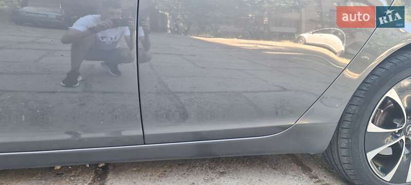 Седан Opel Insignia 2009 в Миколаєві