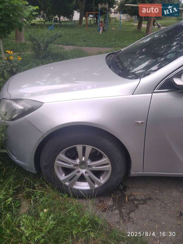 Универсал Opel Insignia 2013 в Калуше