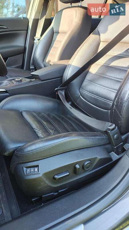 Лифтбек Opel Insignia 2012 в Луцке