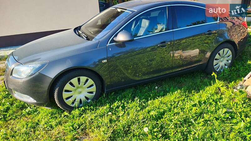 Лифтбек Opel Insignia 2012 в Луцке