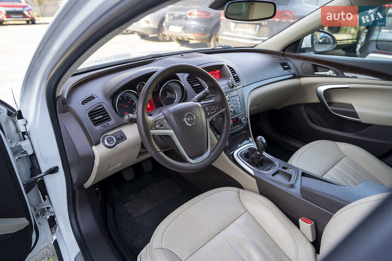 Универсал Opel Insignia 2012 в Киеве фото 13 Универсал Opel Insignia 2012 в Киеве