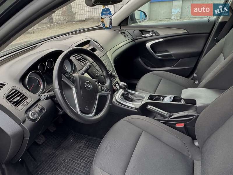 Універсал Opel Insignia 2011 в Харкові
