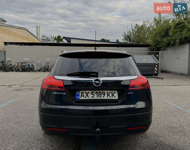 Універсал Opel Insignia 2011 в Харкові