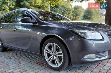 Универсал Opel Insignia 2011 в 