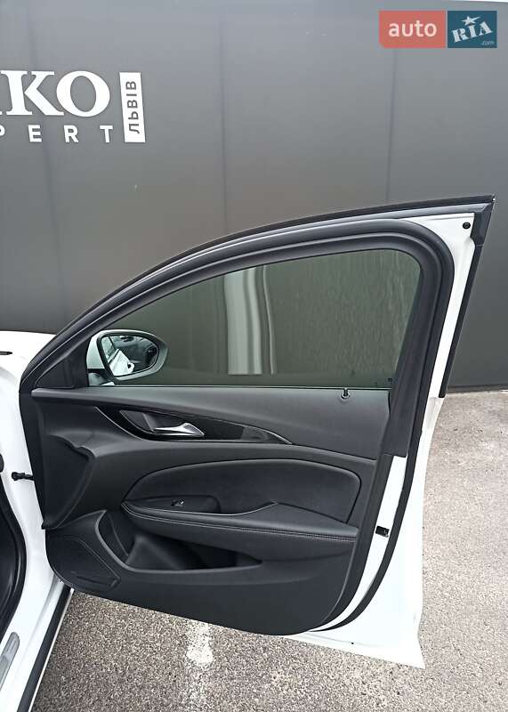 Седан Opel Insignia 2019 в Львові фото 39 Седан Opel Insignia 2019 в Львові