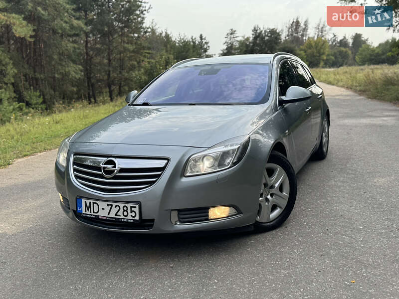 Opel Insignia 2011