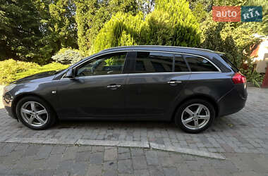 Універсал Opel Insignia 2010 в 