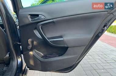 Універсал Opel Insignia 2011 в 