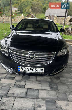 Седан Opel Insignia 2013 в Тячеве