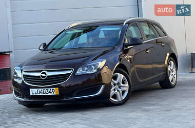 Универсал Opel Insignia 2016 в 