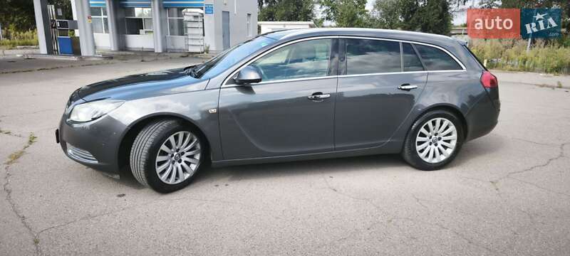 Універсал Opel Insignia 2011 в Конотопі