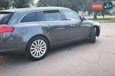 Универсал Opel Insignia 2011 в 