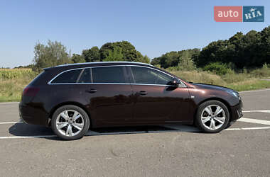 Универсал Opel Insignia 2014 в 
