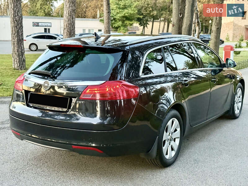 Универсал Opel Insignia 2010 в Харькове