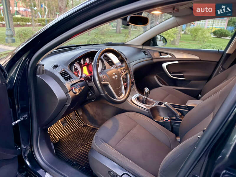 Универсал Opel Insignia 2010 в Харькове