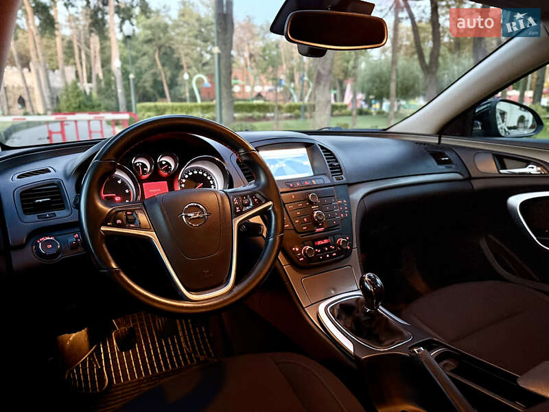 Универсал Opel Insignia 2010 в Харькове